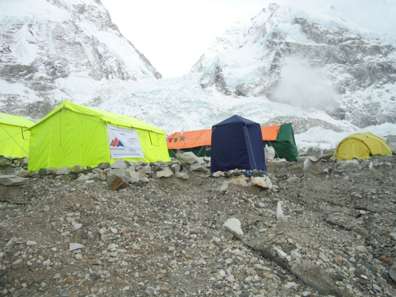 everest-base-camp-via-gokyo-chola-pass-trek