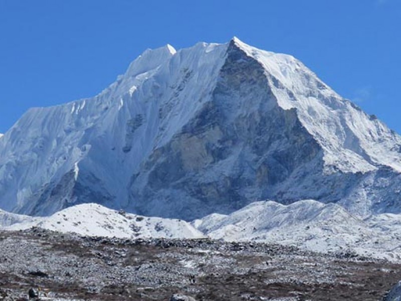 island-peak-climbing