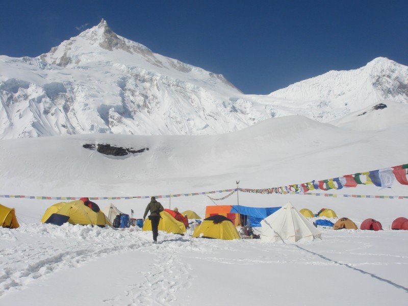 mt-manaslu-8163-m-expedition-nepal