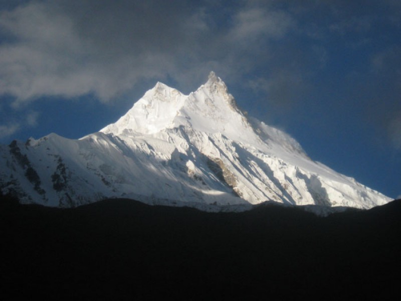 mt-manaslu-8163-m-expedition-nepal