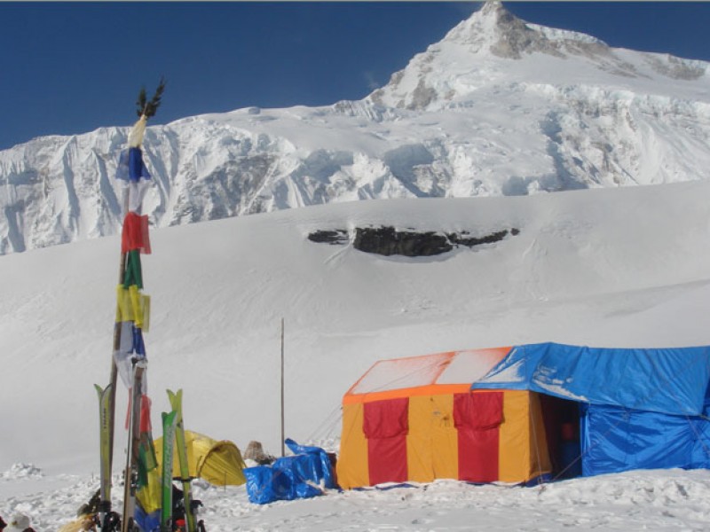 mt-manaslu-8163-m-expedition-nepal